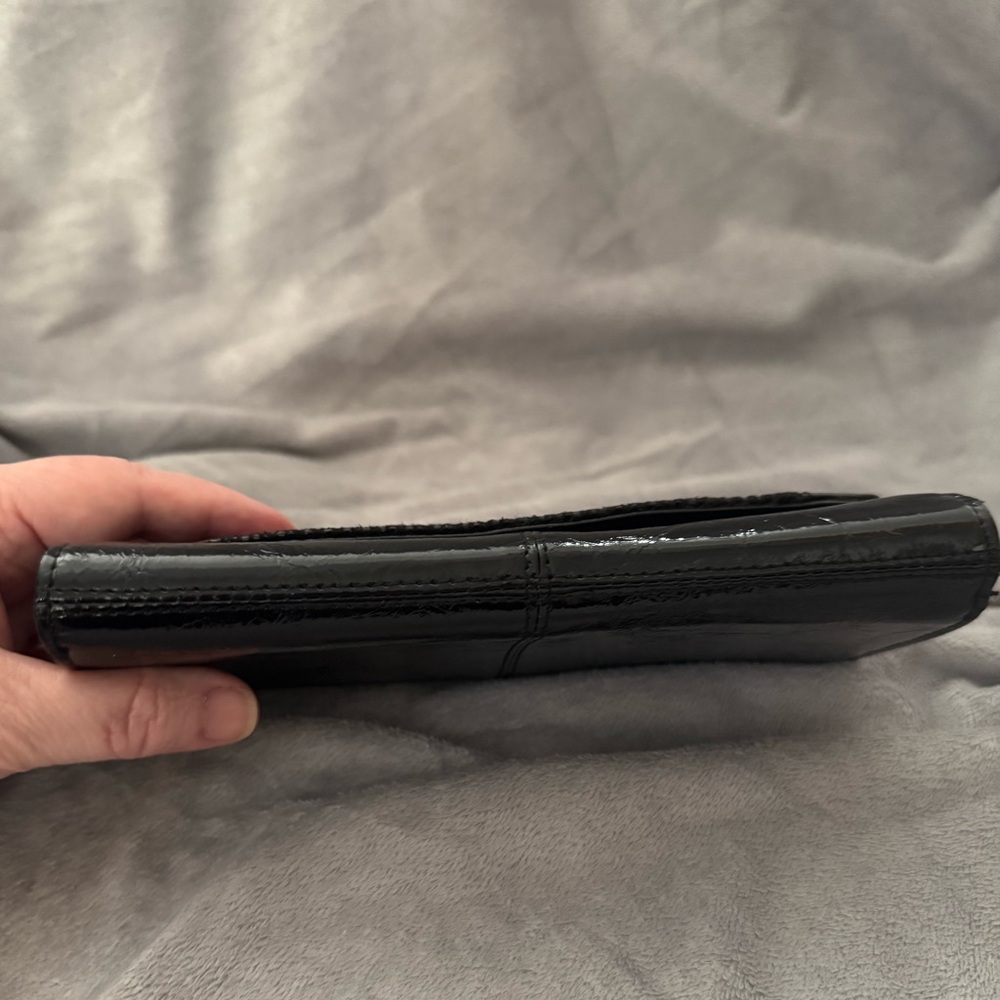 Kenneth Cole Reaction Black Faux Patent Leather Wallet - Picture 6 of 9